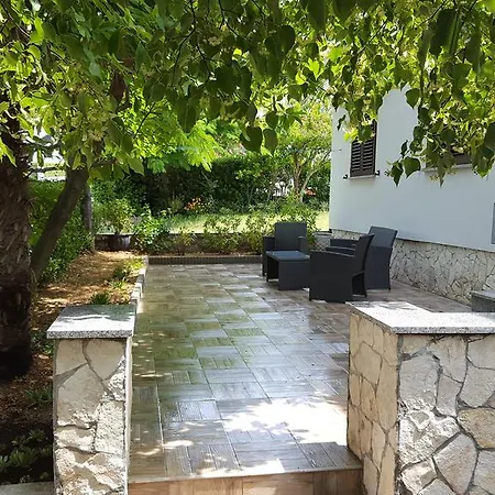 Appartamento Jurandvor Baška