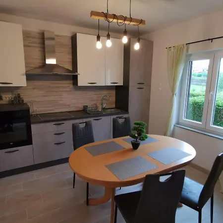 Apartment Jurandvor *